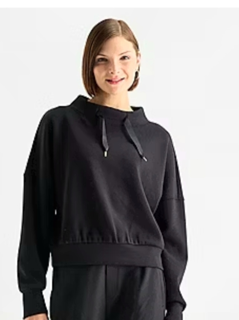 Womens Black Relaxed Pullover Crop Hoodie